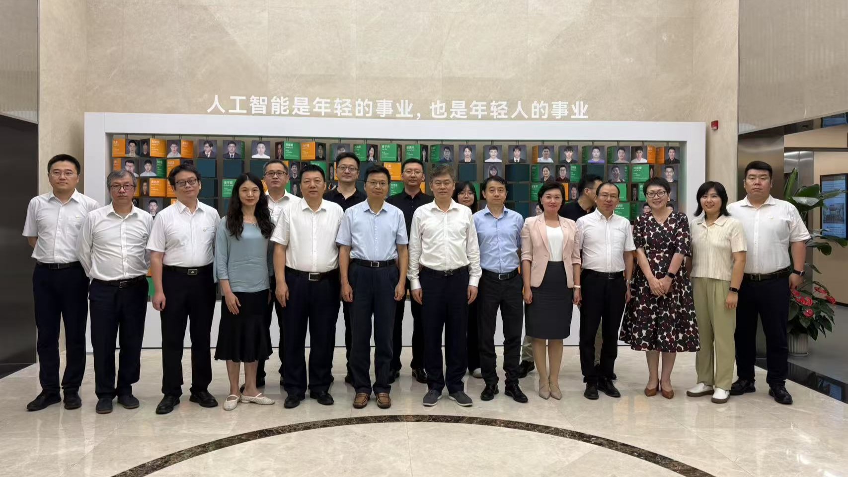 向新而行 智造賦能 | 中國海誠主要領(lǐng)導(dǎo)走訪上海交通大學(xué)、節(jié)卡機器人等產(chǎn)學(xué)研龍頭，共筑智能制造產(chǎn)業(yè)新生態(tài)